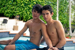 Hot twink Evan Parker and Andy doing unpredicted sex in this video photo 0