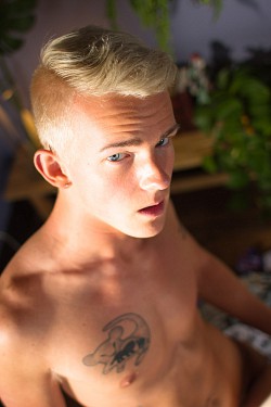 Tight bottom twink Danny Nelson bounces on bisexual blond Jeremy Price's cock photo 49