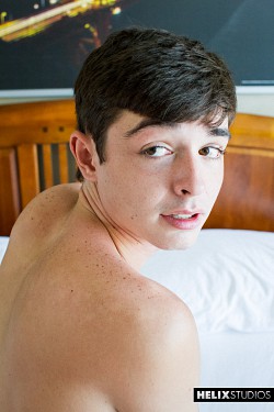 Grayson Lange give an amazing blowjob to sexy teen boy Evan Parker photo 18
