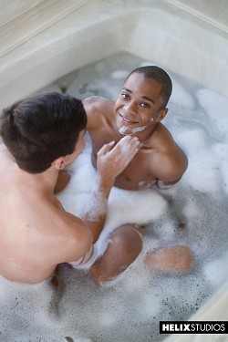 Jared Scott and Marcell Tykes enjoy steamy bareback bathroom bang photo 4