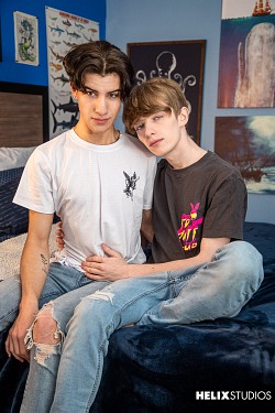 Twink boyfriends Sebastian Cruz and Adam Reid craving for sex photo 1