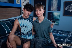 Seth Peterson love to eat Brandon Wells's hot twink ass photo 0